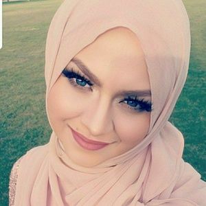 Meet your Posher, Fatima